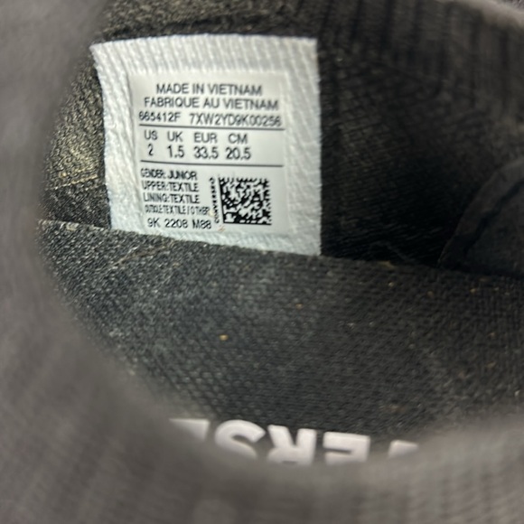 All Star Chuck Taylor Converse low top black kids knit slip ons shoes size 2 - Picture 8 of 8